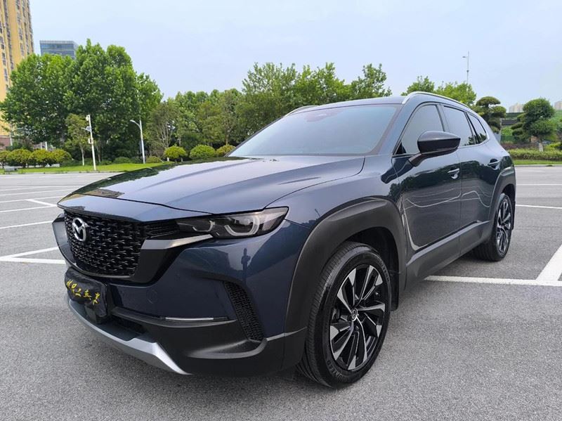 2024 yil Mazda CX 50 gibrid